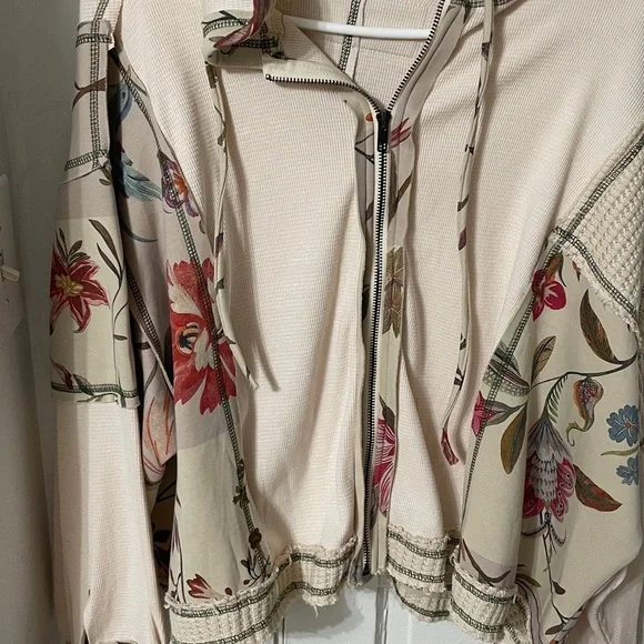 Pol Floral Patchwork Hoodie In Size Small. - Picture 4 of 15